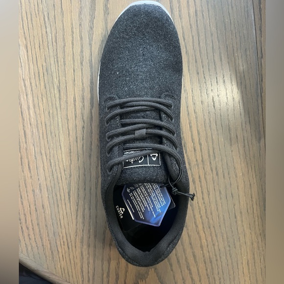 Travis Matthew shoes - brand new, never worn 9.5 - Picture 3 of 5